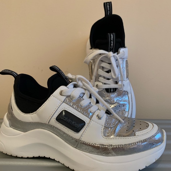 Sneakers - Picture 2 of 2